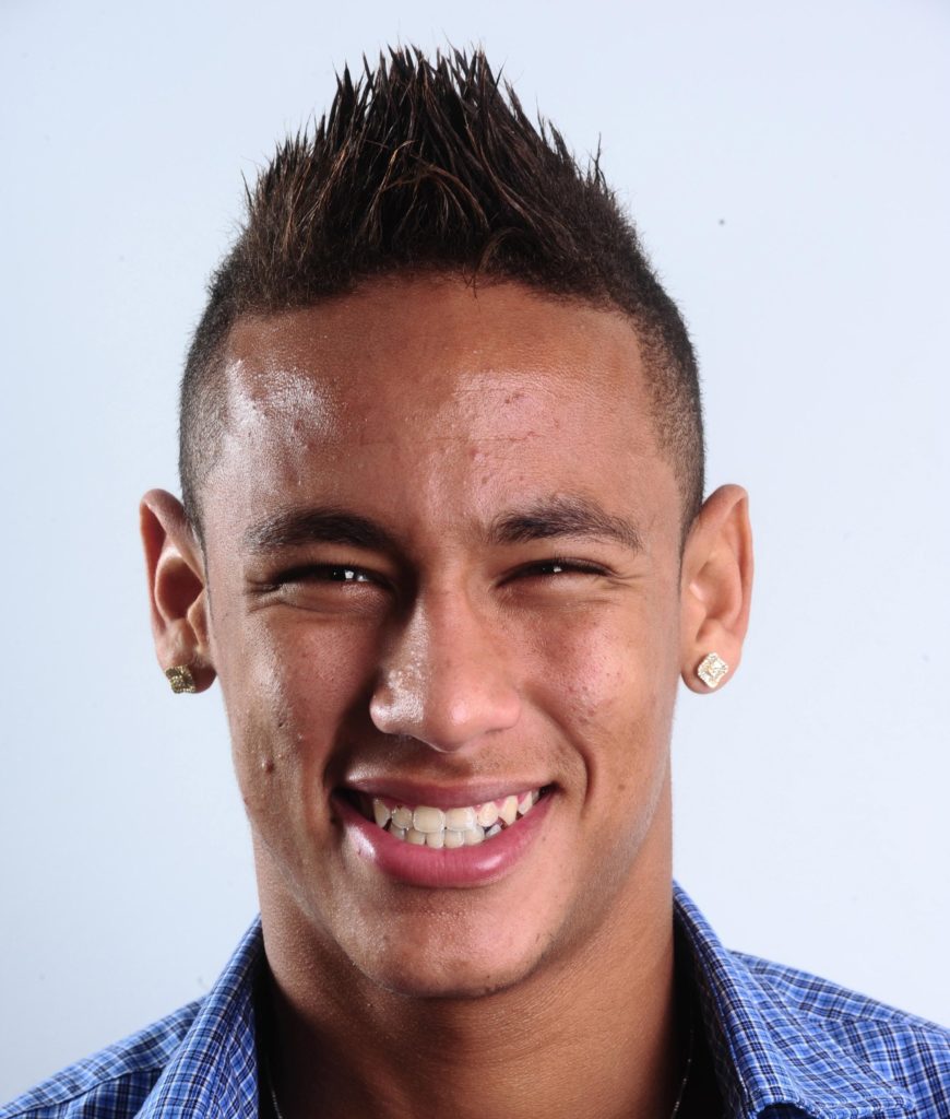 Travesia De Estilos De Pelo De Neymar Cortes De Pelo Para Hombres   Neymar Hairstyle Spiked Up Fade E1499820260687 870x1024 